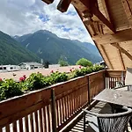 Waldhart Apartman *